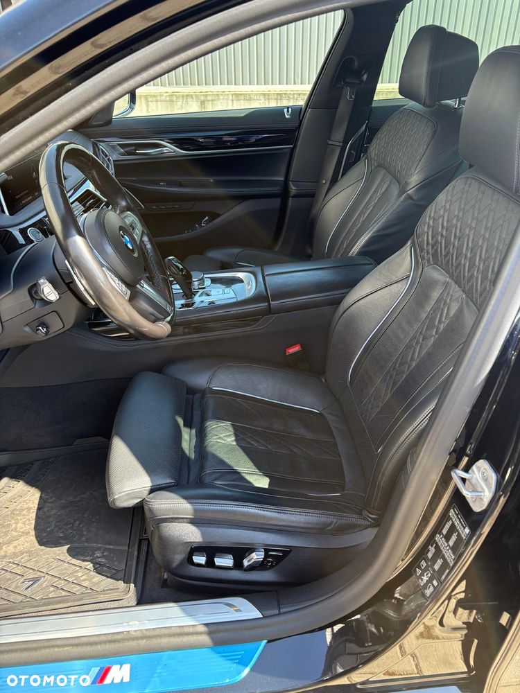 BMW Seria 7 740d xDrive mHEV sport - 12