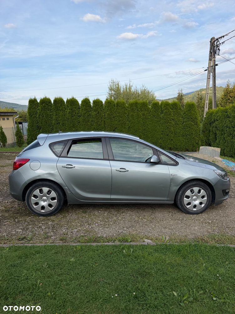 Opel Astra 1.6 Active EU6 - 2