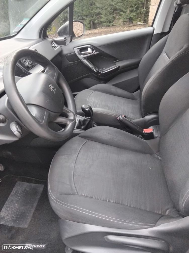 Peugeot 208 1.4 HDi Active - 7