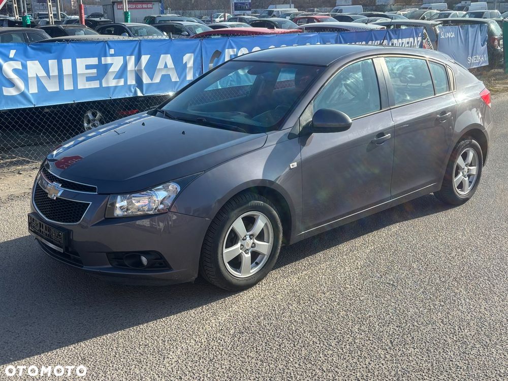 Chevrolet Cruze 1.6 LT - 1
