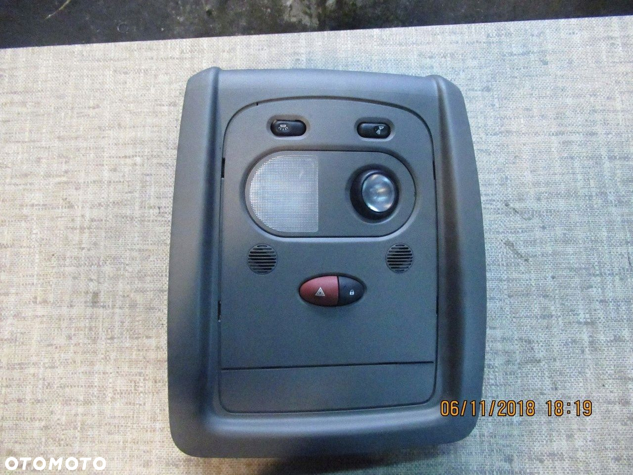 Lampka Podsufitki Kabiny Master Movano NV400 10 - 2