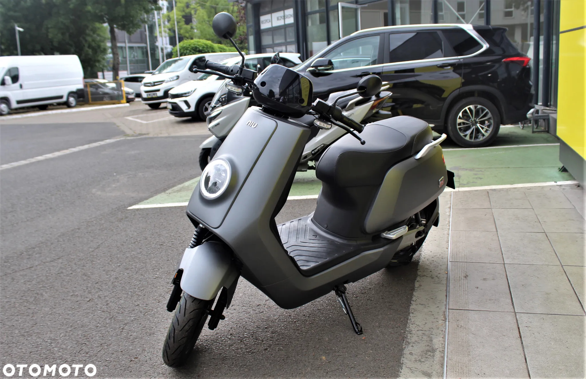 Niu NQI - 4