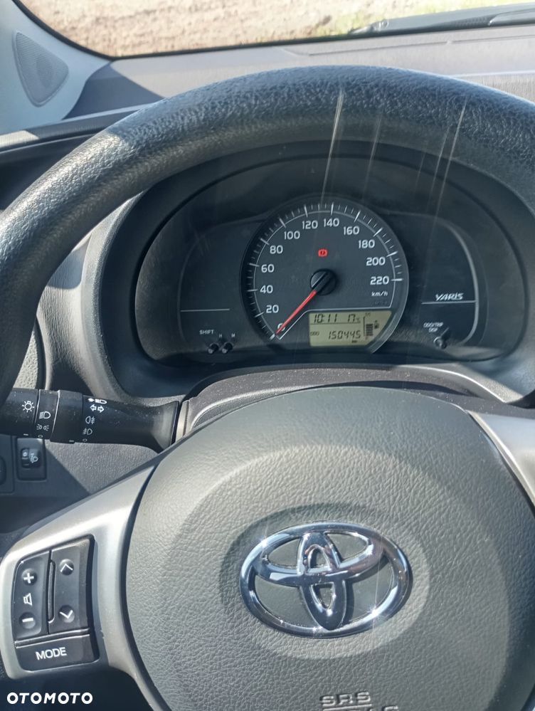 Toyota Yaris - 7
