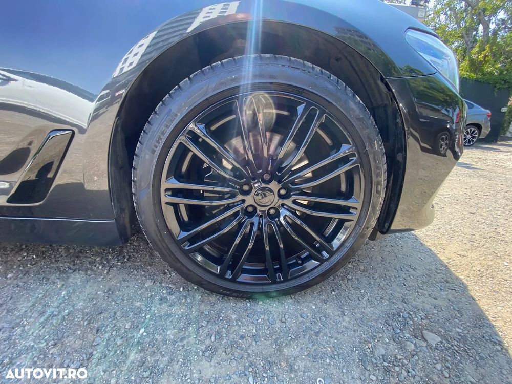 BMW Seria 5 530i Aut. Sport Line - 4