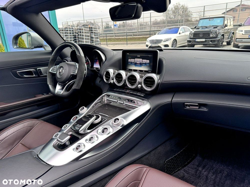 Mercedes-Benz AMG GT - 22