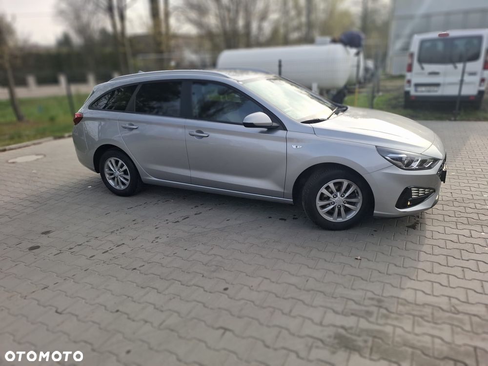 Hyundai i30 1.0 T-GDI Classic + - 4