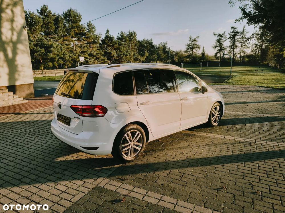 Volkswagen Touran 2.0 TDI BMT Highline DSG - 13