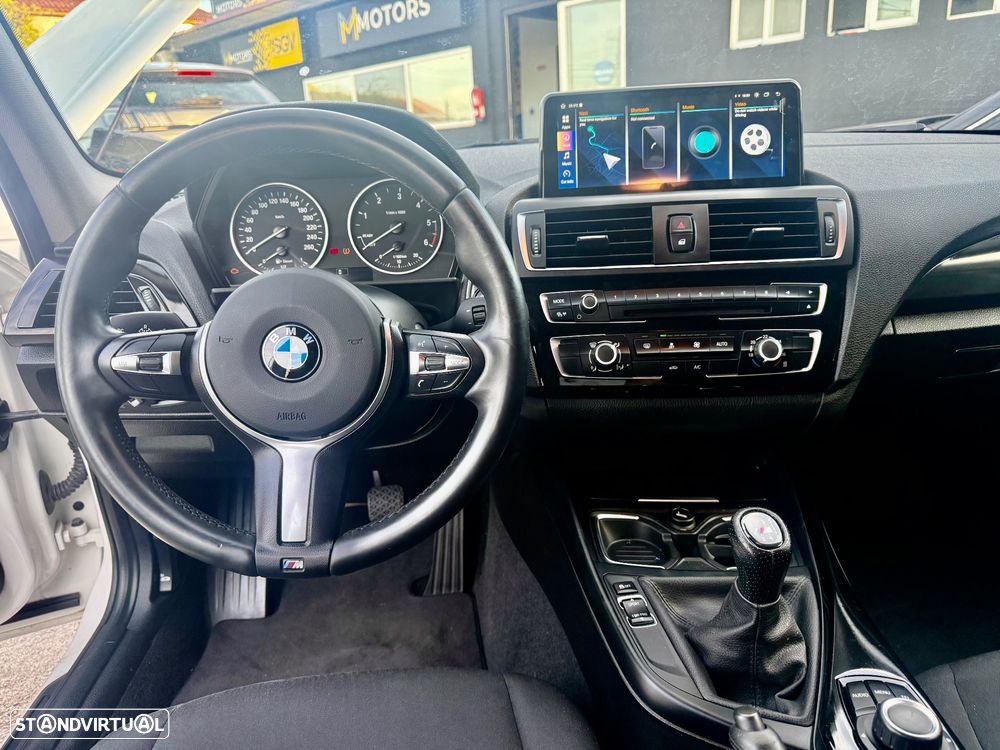 BMW 116 d Pack M - 23