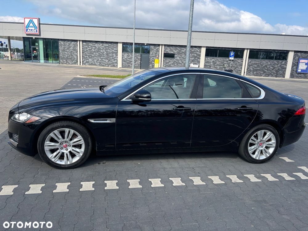Jaguar XF - 3