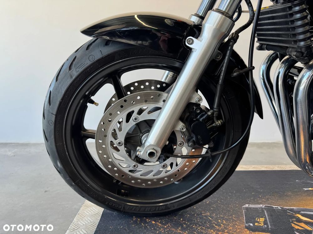Honda CB - 8