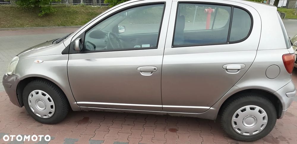 Toyota Yaris - 2