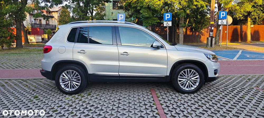 Volkswagen Tiguan 2.0 TDI DPF BlueMotion Technology Sport & Style - 9
