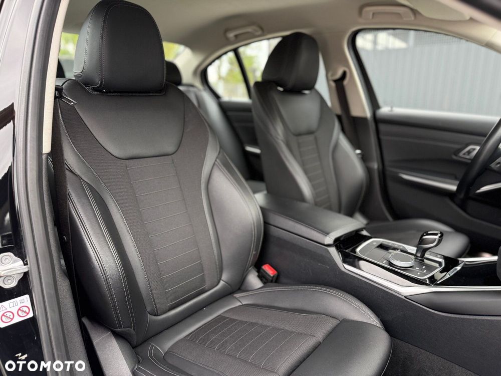 BMW Seria 3 - 22