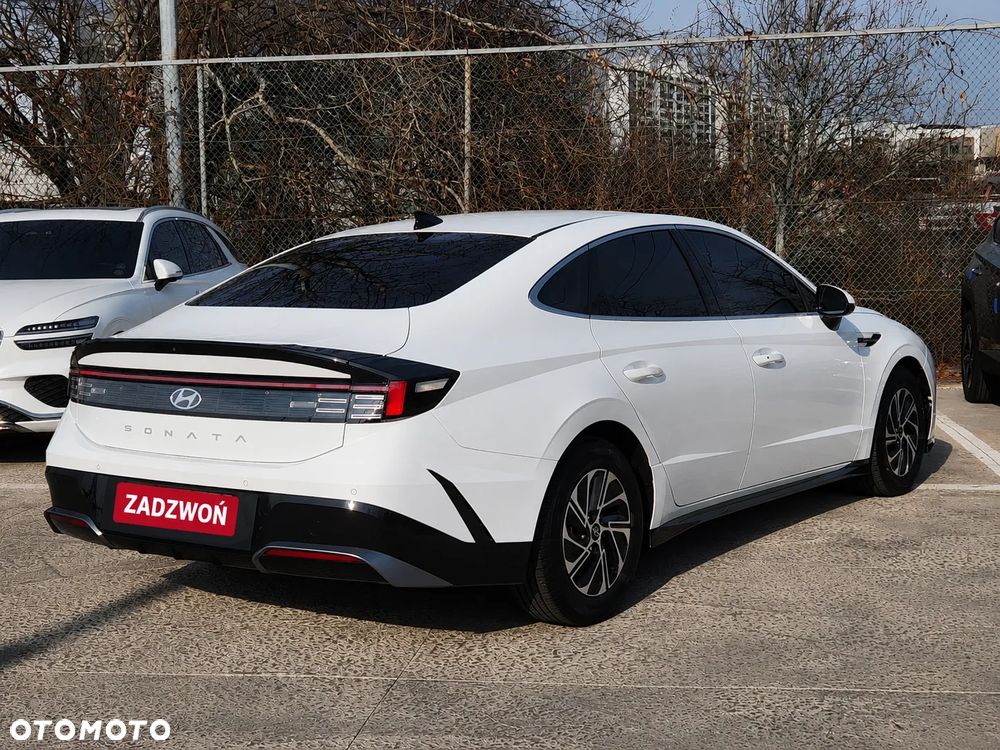 Hyundai Sonata - 5