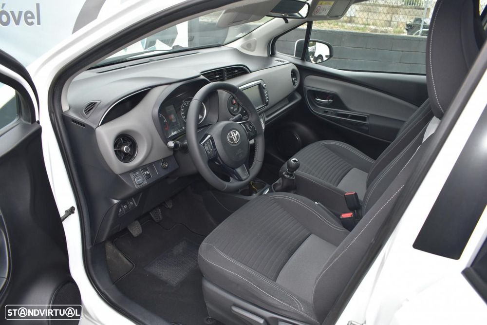 Toyota Yaris 1.4 D-4D Comfort+P.Style - 8