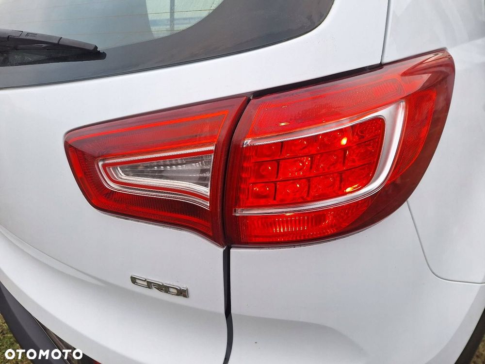 KOMPLETNY TYŁ KLAPA ZDERZAK LAMPY KIA SPORTAGE III 10-14r LAK: WD - 7