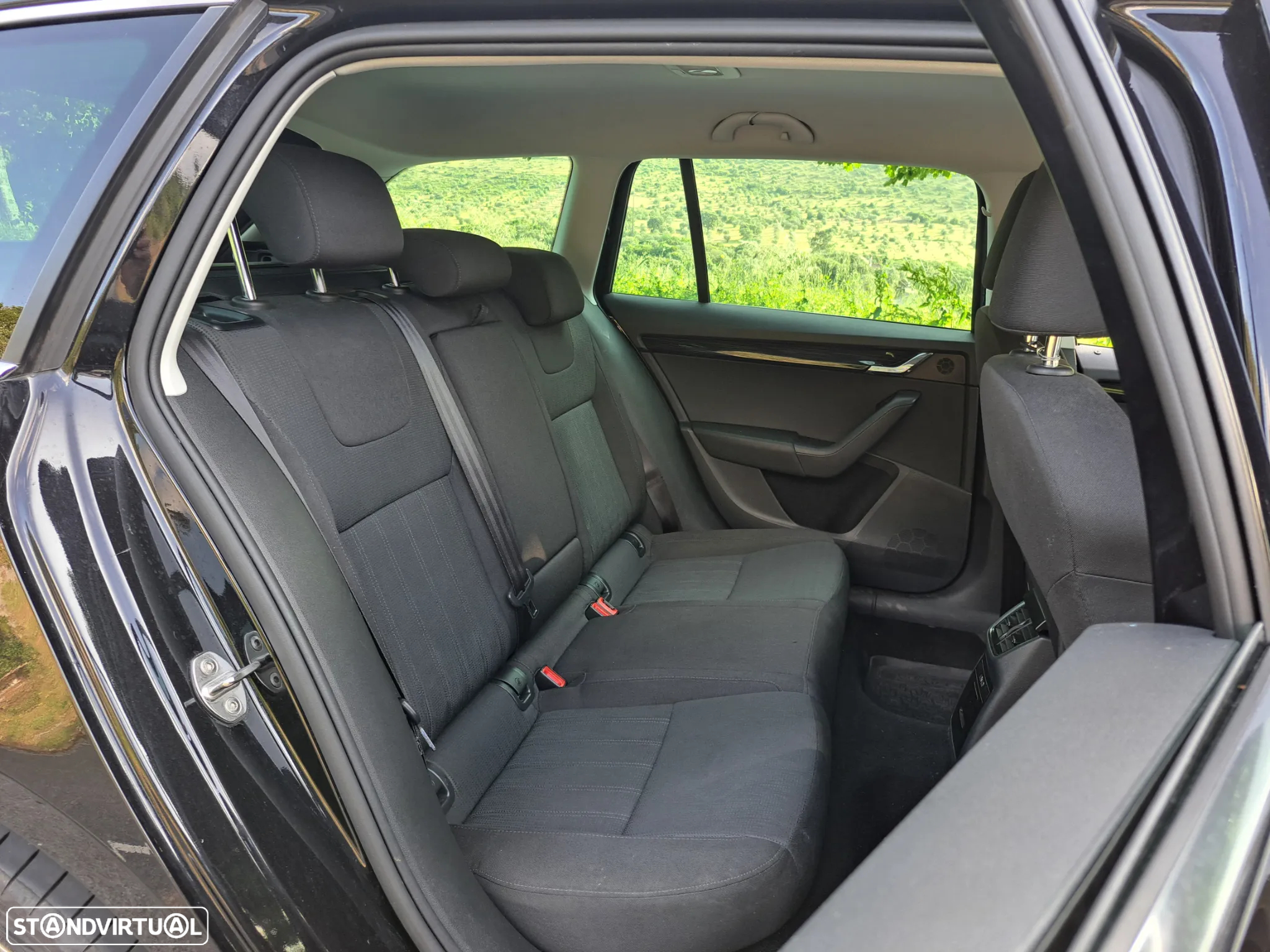 Skoda Octavia Break 1.6 TDi Business Line - 24