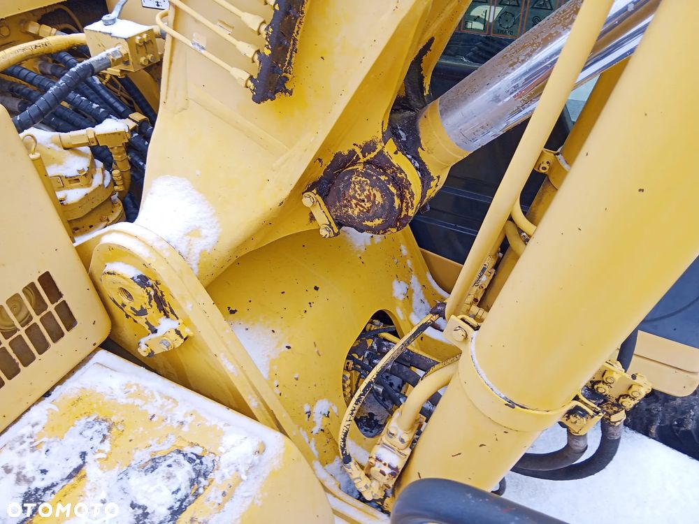 Komatsu PW 170 ES - 17