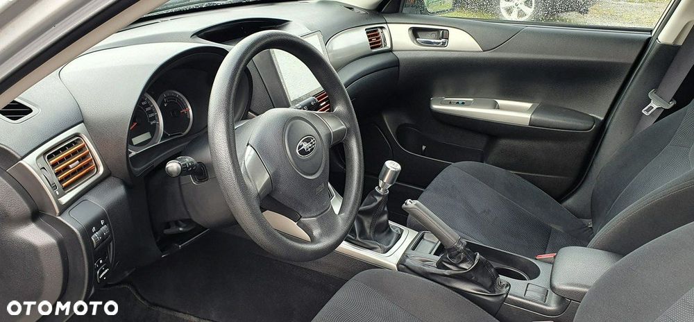 Subaru Impreza - 10