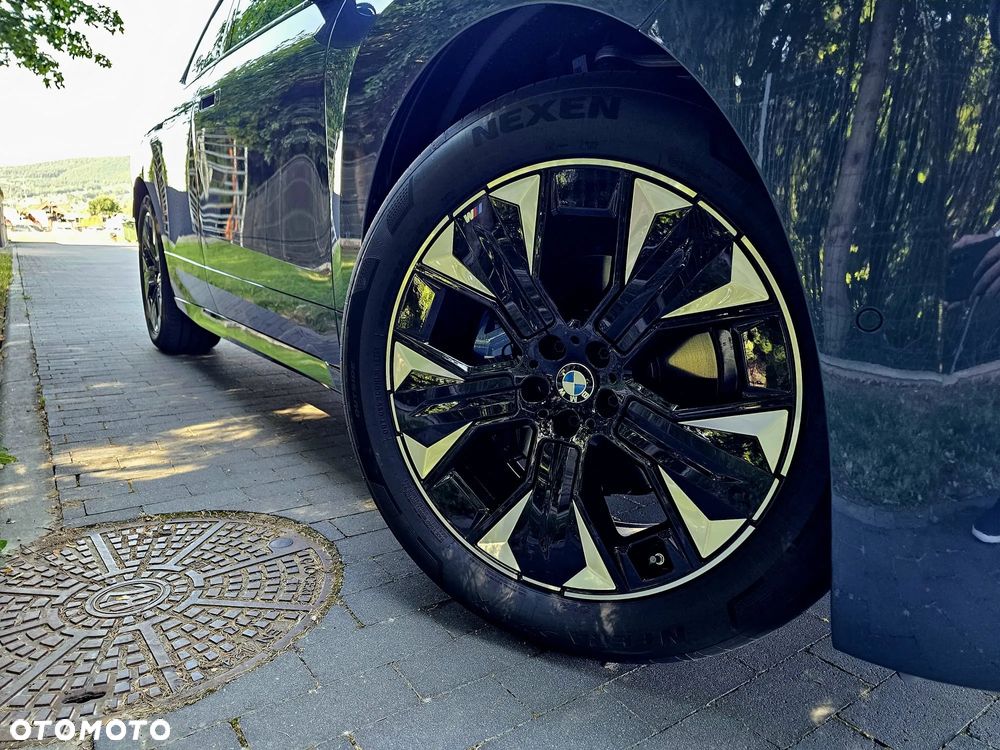 BMW iX xDrive45 100.6kWh - 16