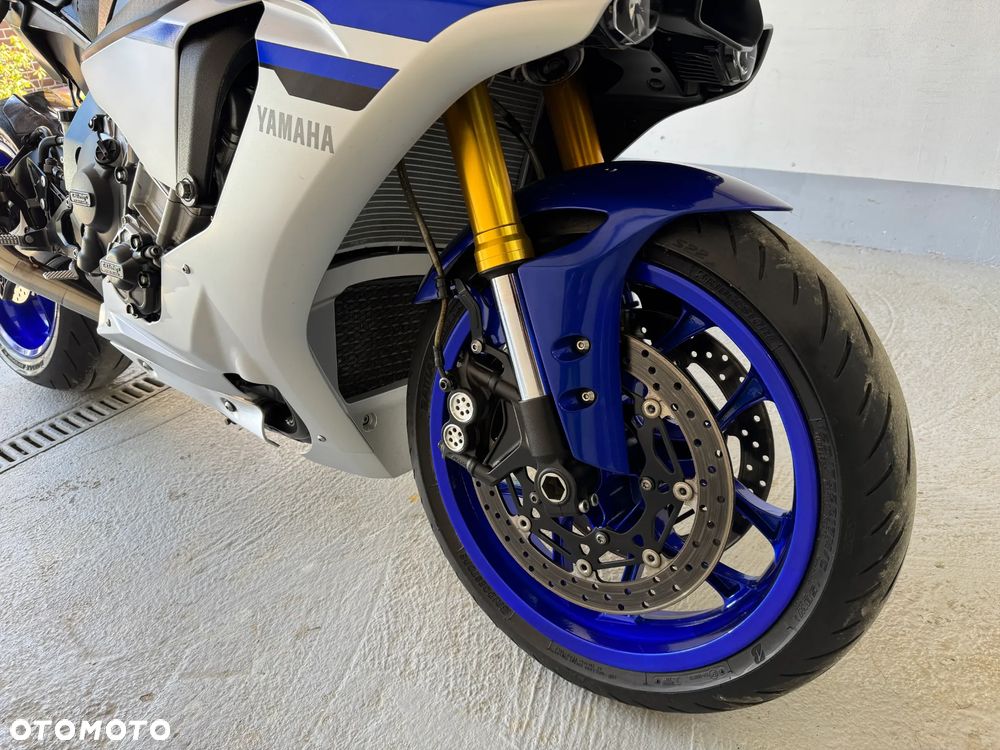Yamaha YZF - 17