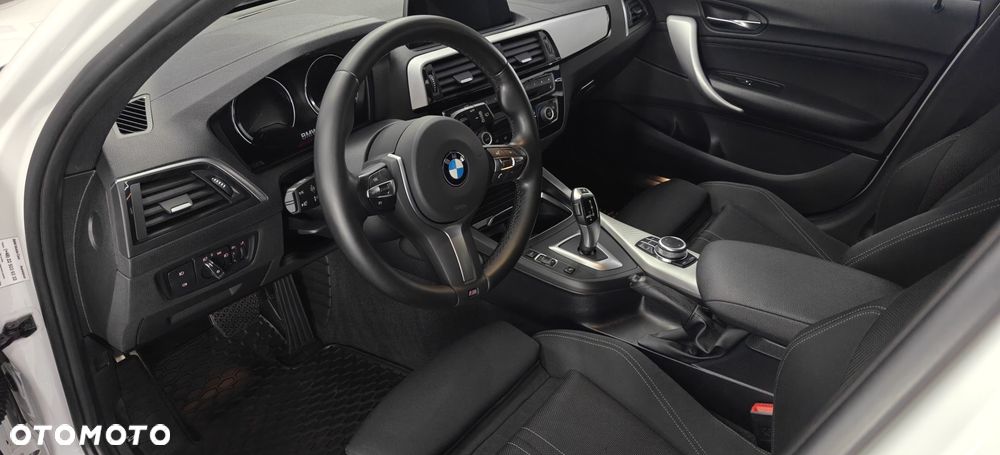 BMW Seria 1 - 22
