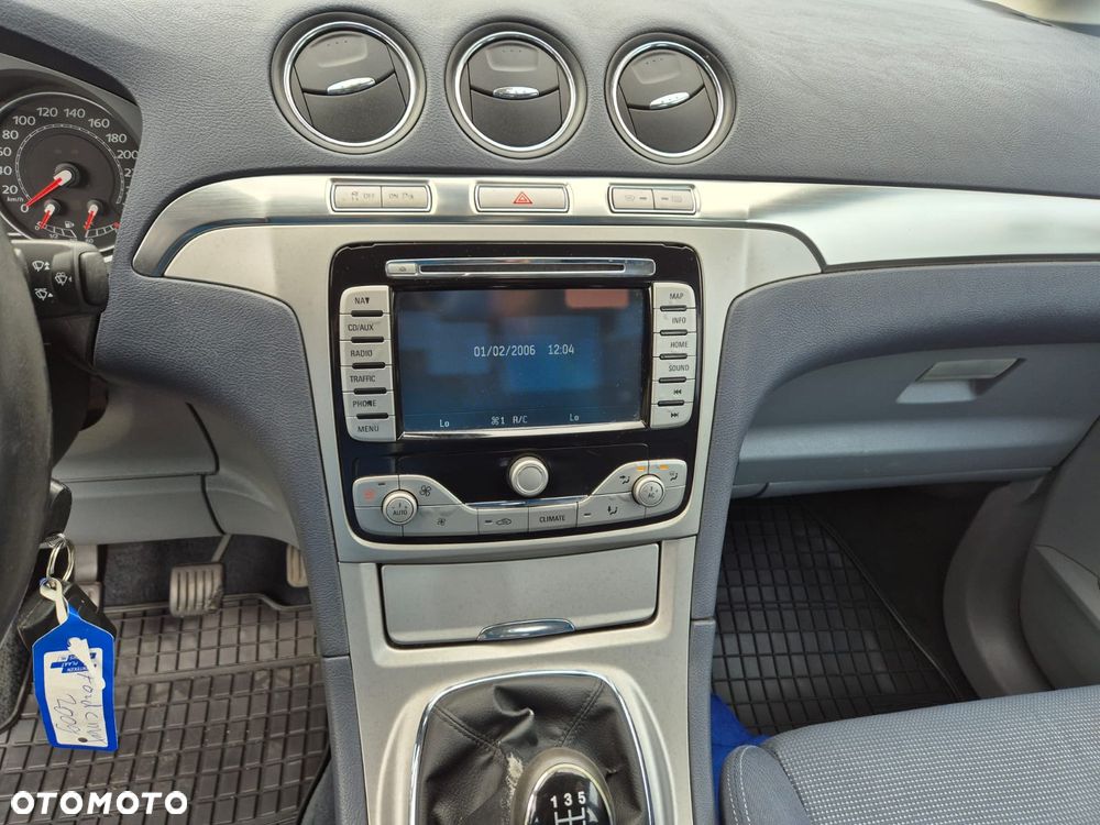 Ford S-Max 2.0 Titanium - 13