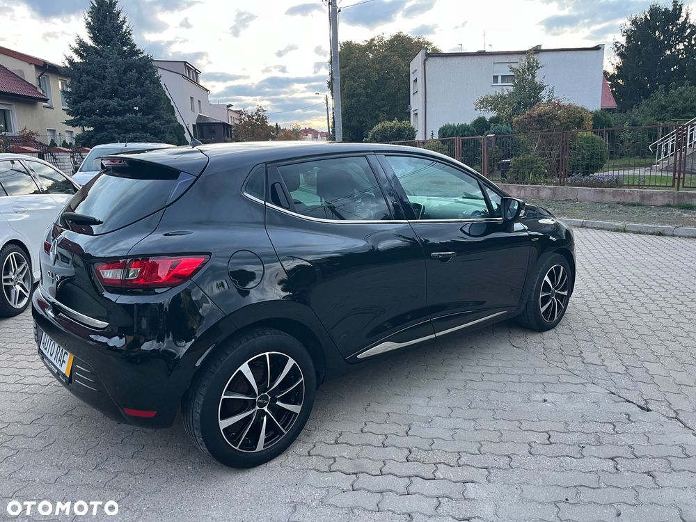 Renault Clio - 16