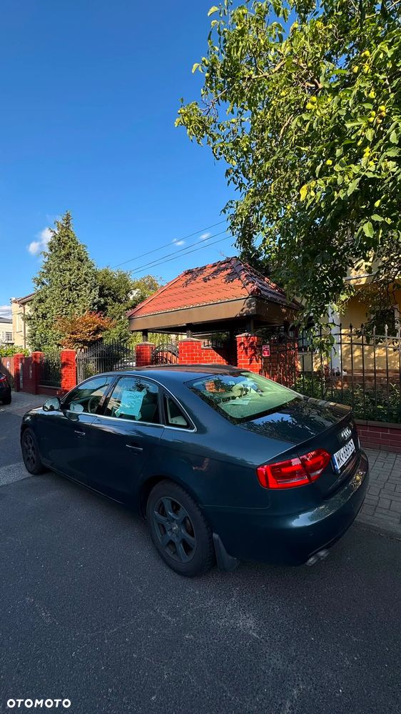 Audi A4 Limousine - 4