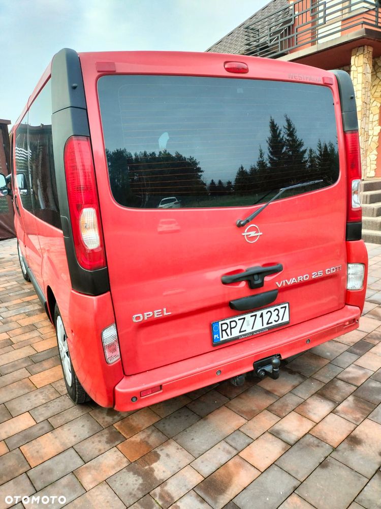 Opel Vivaro - 11