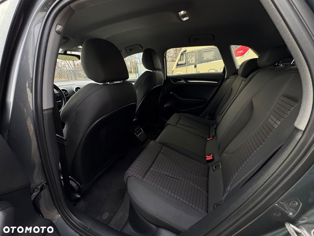 Audi A3 Sportback 35 TFSI Sport S tronic - 23