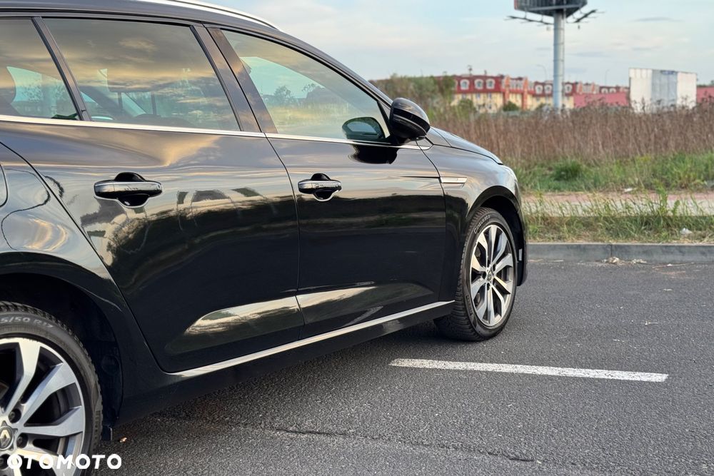 Renault Megane 1.3 TCe FAP Techno EDC - 25