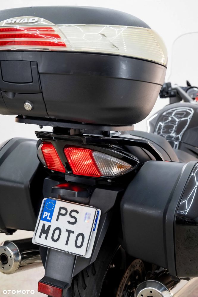 Yamaha FJR - 18