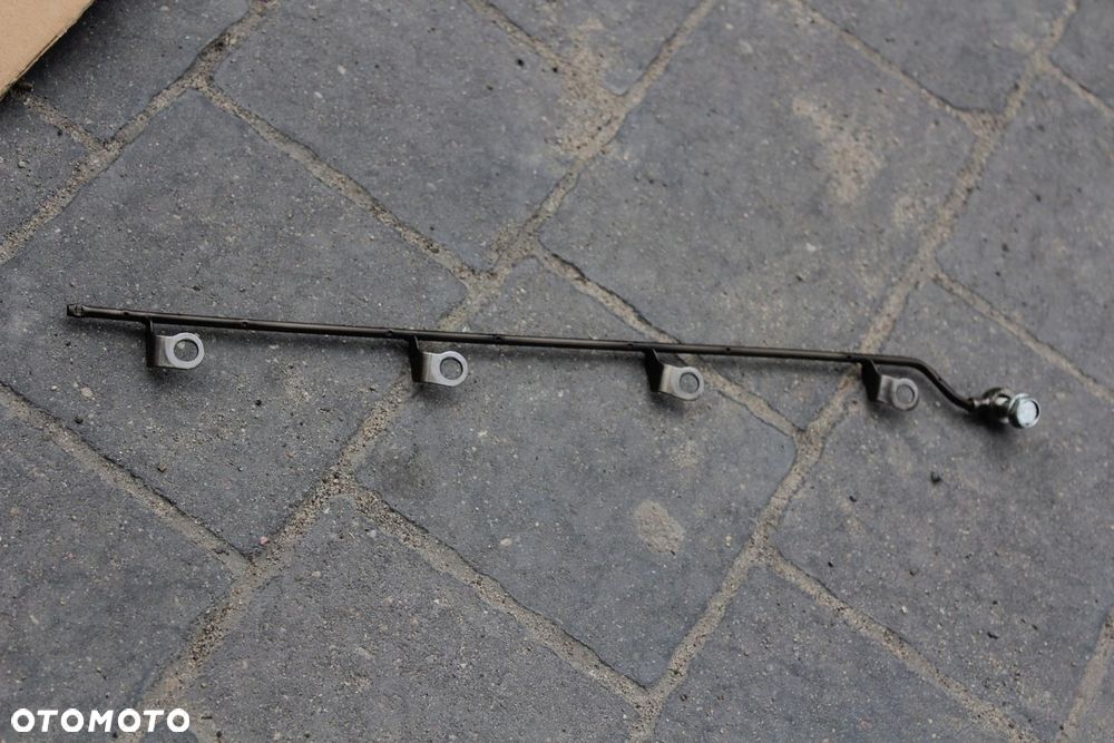 RURKA SMAROWANIA WAŁKA ROZRZĄDU SSĄCEGO TOYOTA 2.0 1AD 2.2 2AD D4D