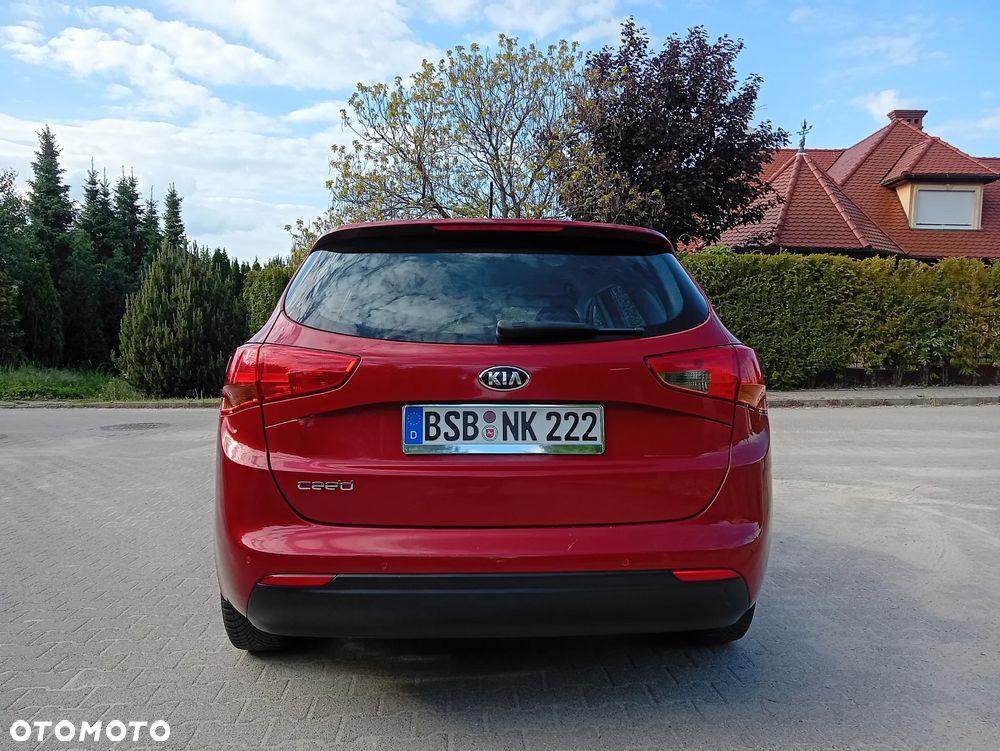 Kia Ceed 1.4 CVVT Dream Team Edition - 9