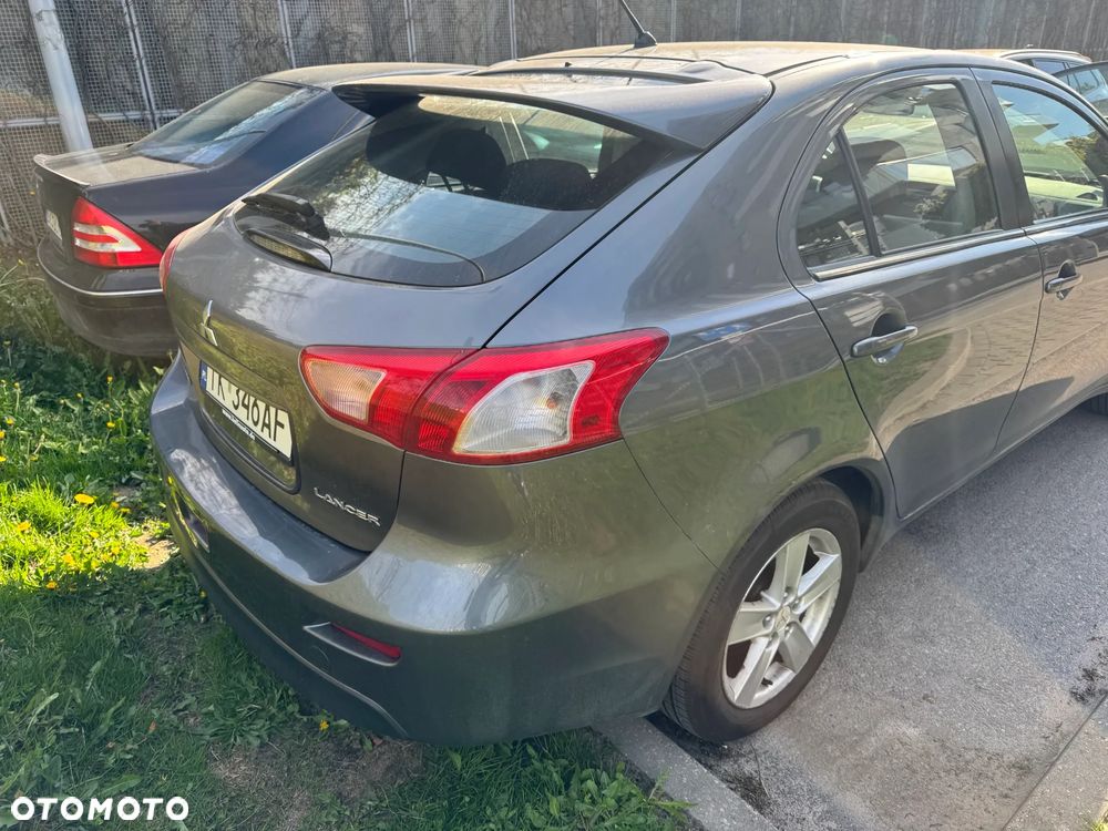 Mitsubishi Lancer 1.5 - 3