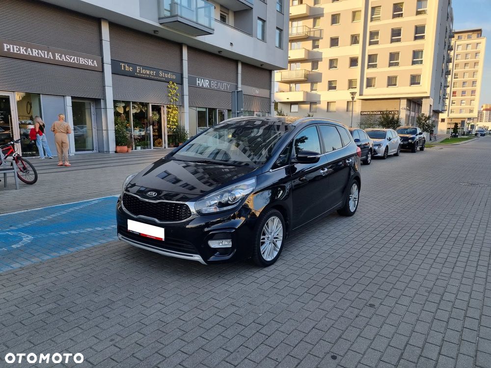 Kia Carens