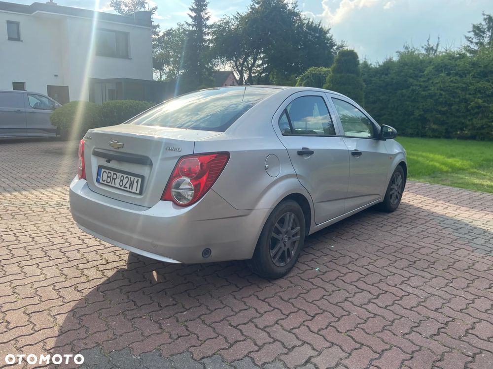 Chevrolet Aveo 1.2 LS - 3