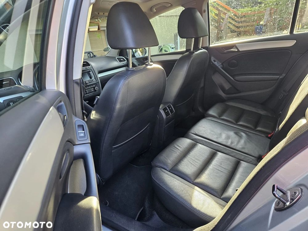 Volkswagen Golf 2.0 TDI DPF DSG Highline - 11