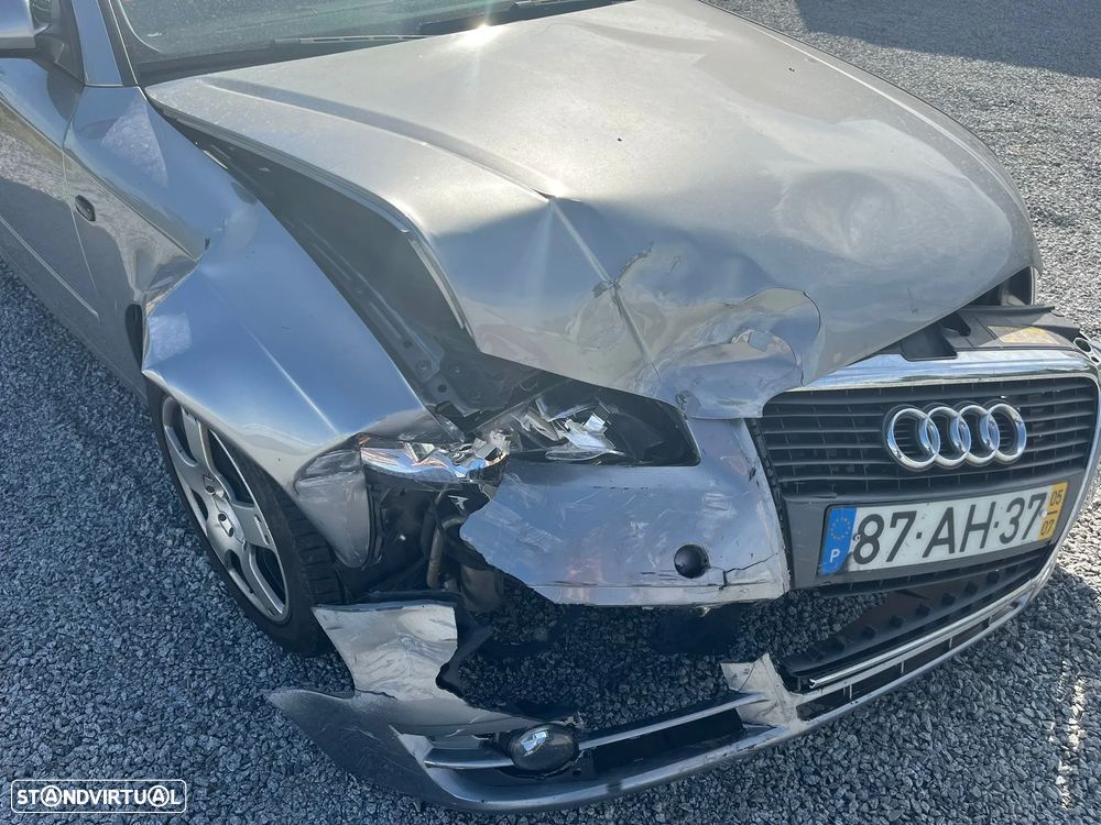 Audi A4 Avant 2.0 TDi - 1