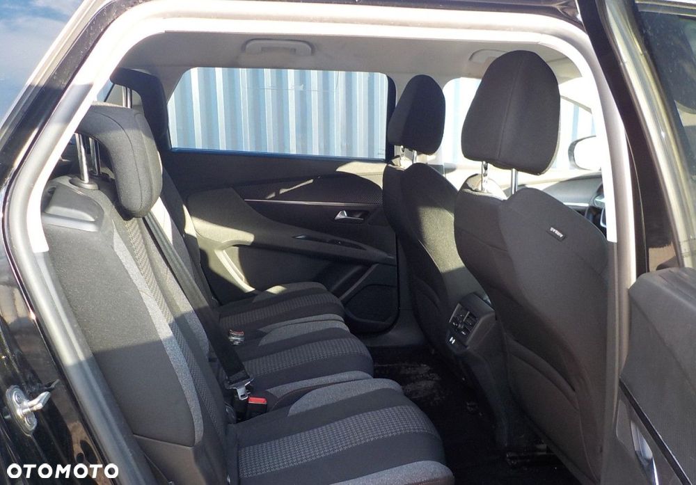 Peugeot 5008 - 15