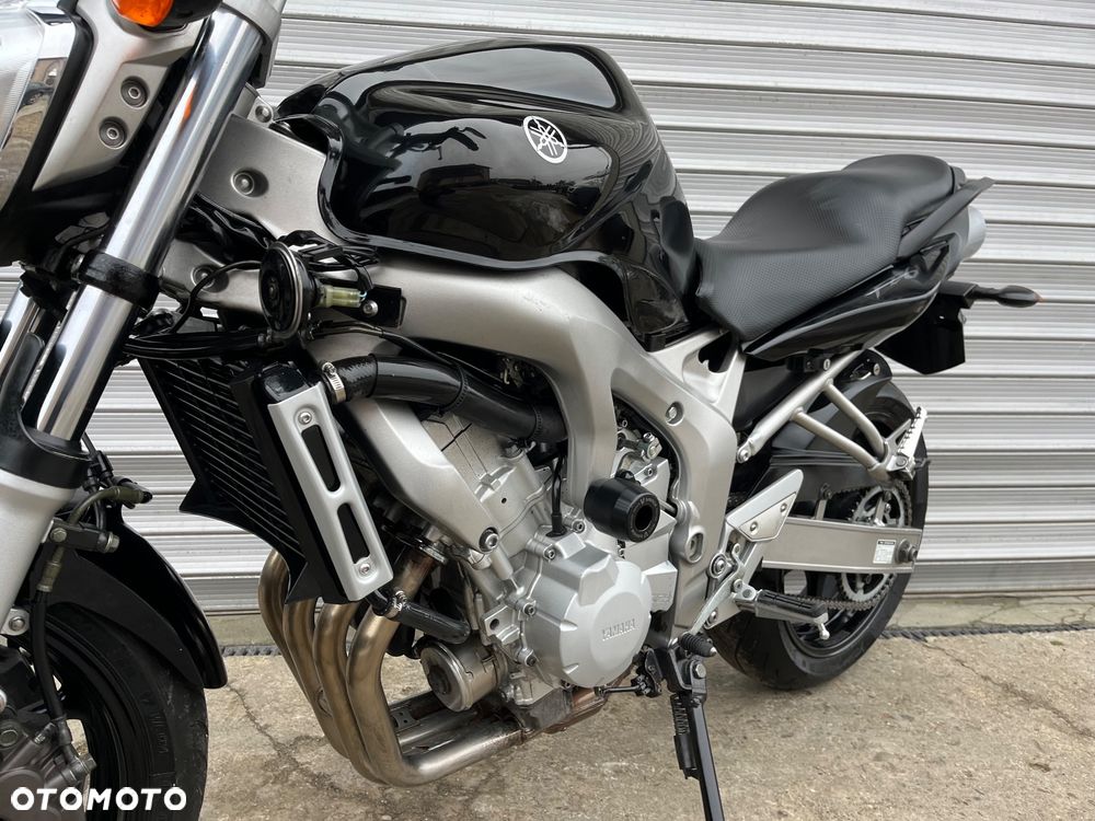 Yamaha FZ6 - 27