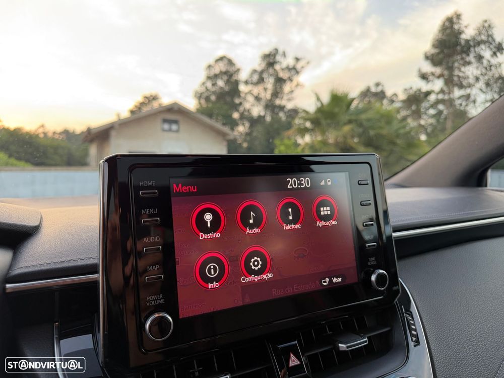 Toyota Corolla 2.0 Hybrid Exclusive - 17