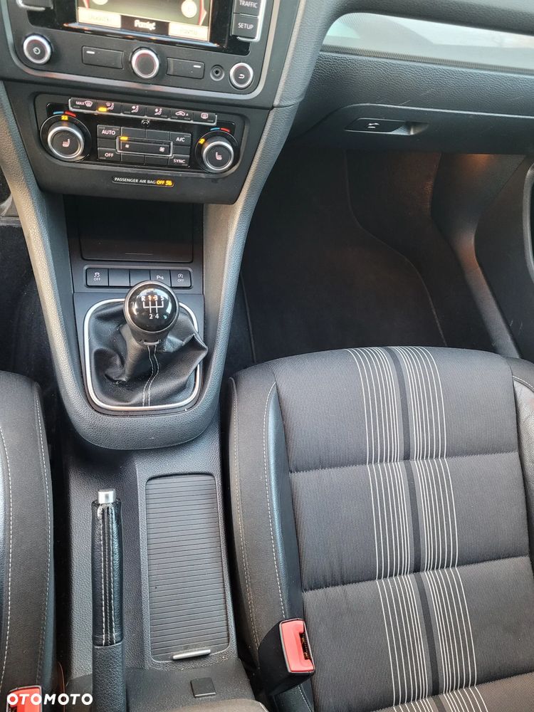 Volkswagen Golf Variant 1.6 TDI DPF MATCH - 14