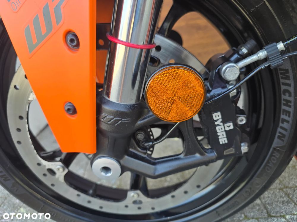 KTM RC 125 - 27