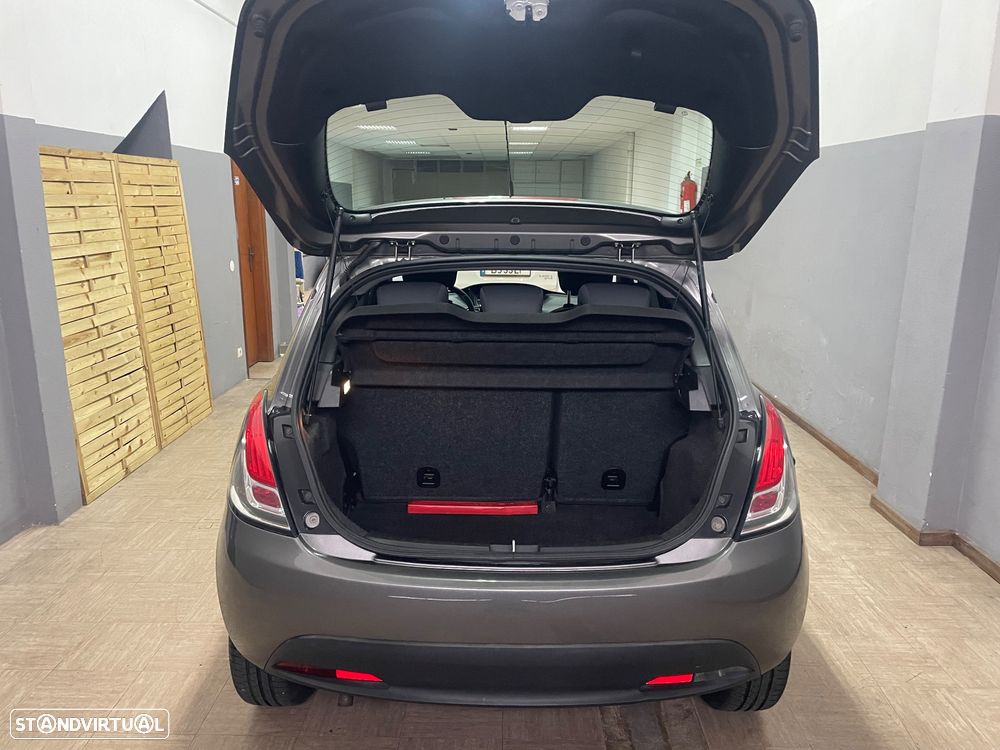 Lancia Ypsilon 1.2 S&S Urban - 12