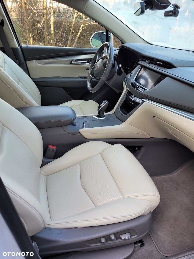 Cadillac XT5 - 7
