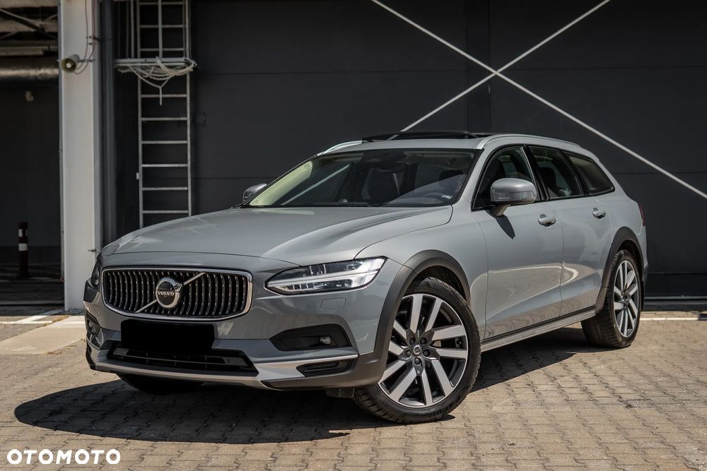 Volvo V90 Cross Country B5 D AWD Ultimate - 2