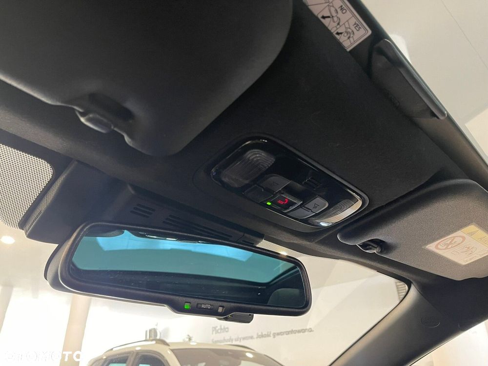Toyota Yaris Hybrid 1.5 GR Sport - 26
