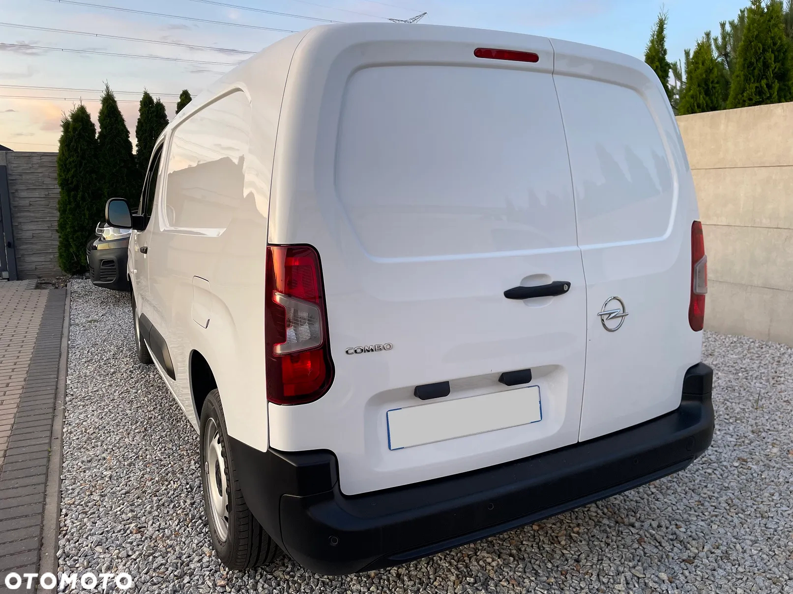 Opel COMBO XL MAXI LOONG 1.5 D 6 Biegów - 11